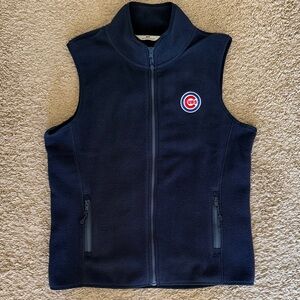 Vineyard Vines Harbor Fleece Vest with Chicago Cubs logo